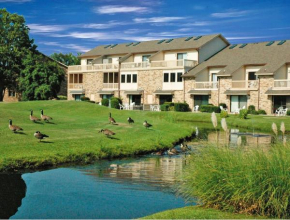 Glorious Two Bedroom Villa with Amazing Comforts in Surfside Beach